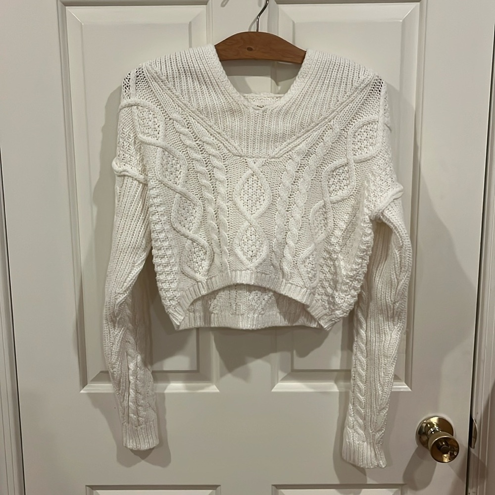 Cropped Cable Knit Cream Sweater